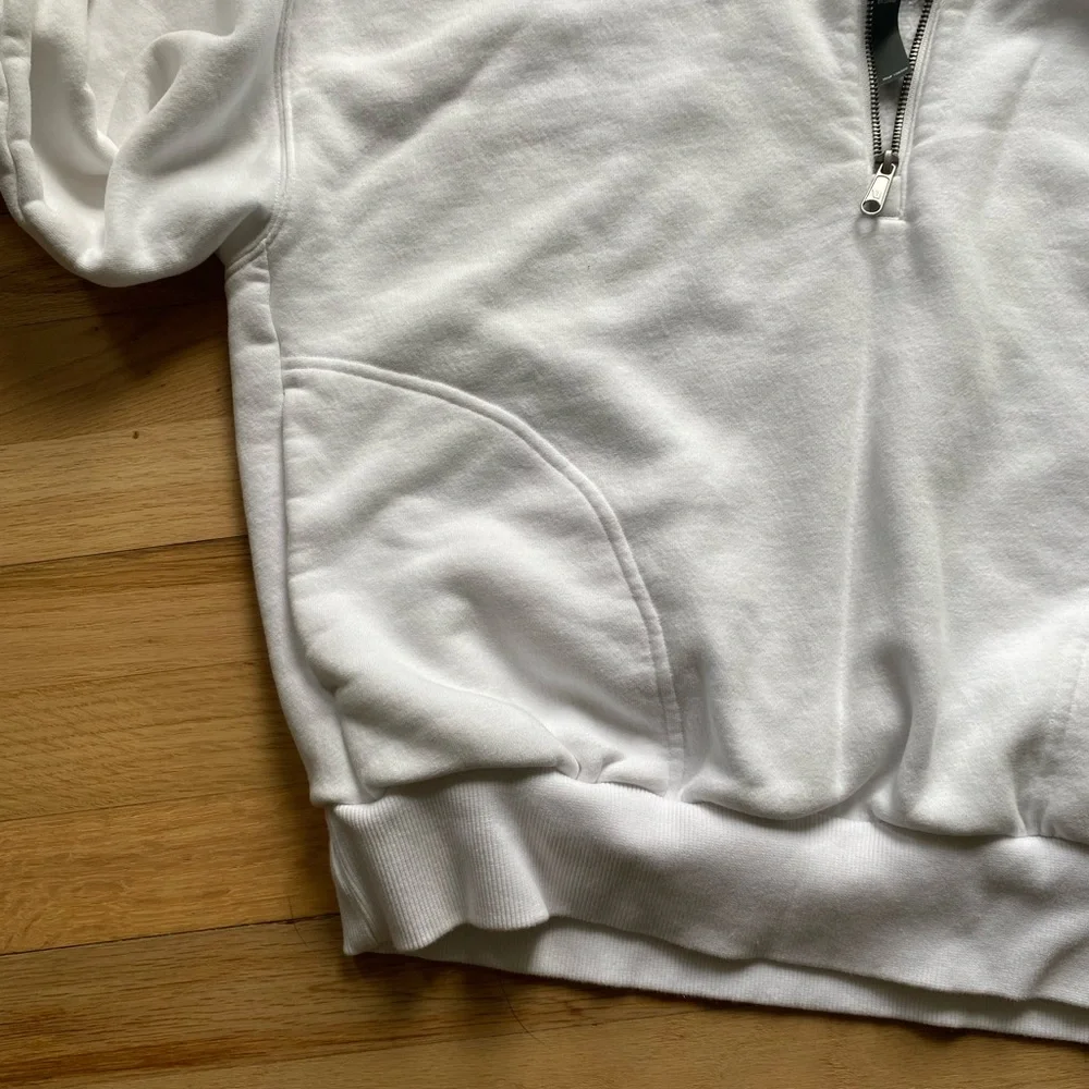 Vuori White Half-Zip Pullover - Picture 4 of 4
